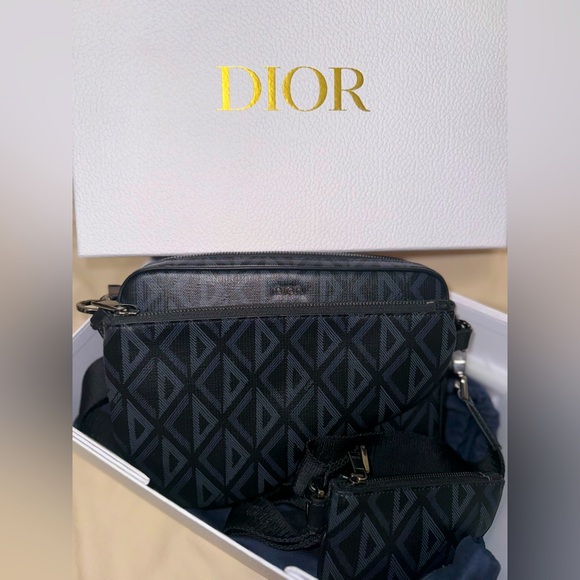 ❤️‍🔥SOLD❤️‍🔥DIOR 2023 Saddle Triple Pouch Diamond Pattern Crossbody Unisex Bag - Picture 3 of 17